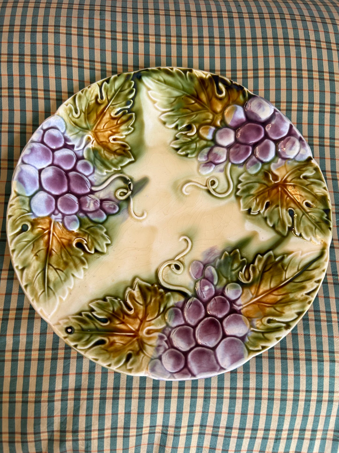 Majolica Grapes Plate